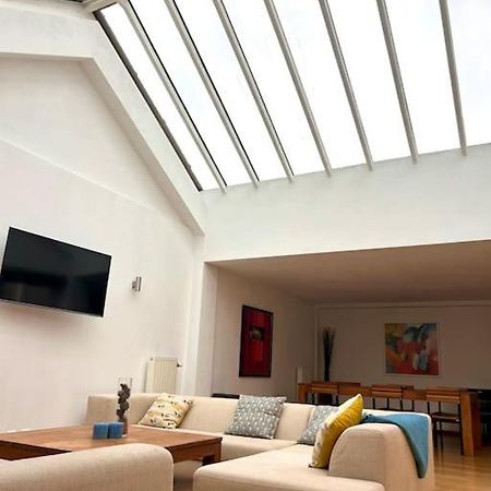 Down Town Spacious Duplex With Private Parking & Game Room 布鲁塞尔 外观 照片