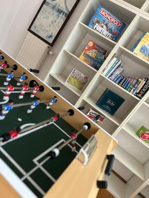Down Town Spacious Duplex With Private Parking & Game Room 布鲁塞尔 外观 照片